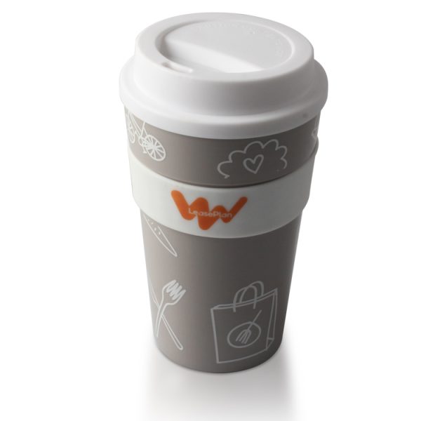 grey disposable plastic coffee mugs