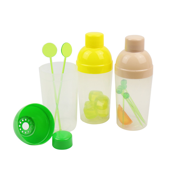 14 OZ Plastic Cocktail Shaker With Stirrer Stick3